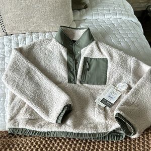 Cozy Sherpa Popover BNWT